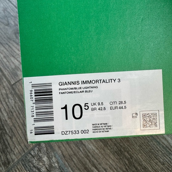 Nike Giannis Immortality Men’s Basketball Shoes “Greece x Nigeria” DZ7533 002 - Picture 9 of 10